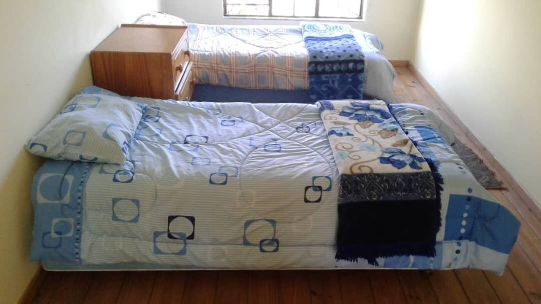 Cottage | 3 bedrooms, desk, iron/ironing board, bed sheets