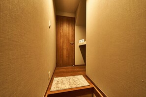 บริเวณประตูทางเข้า