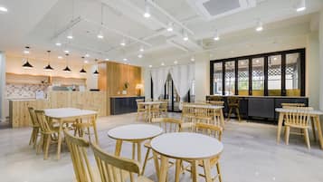 カフェ