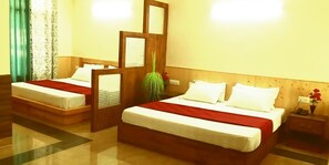 In-room safe, free WiFi