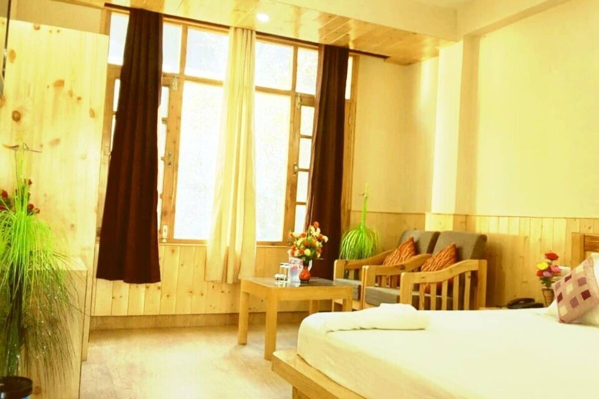 In-room safe, free WiFi