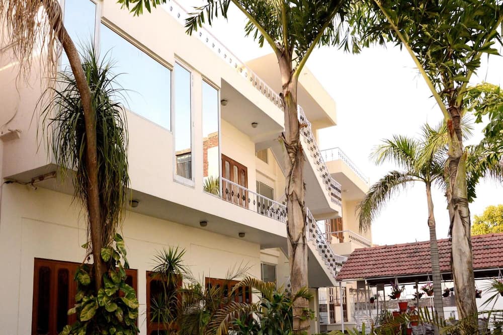 Hotel Sukh Vilas Jaipur