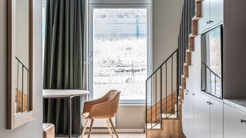 Estudio (Loft, 2 Twin Beds) | Cortinas opacas y sistema de insonorización