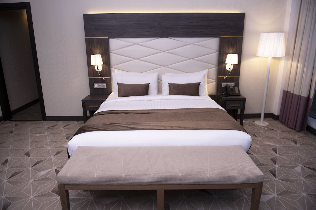 1 Schlafzimmer, Minibar, Zimmersafe, Schreibtisch