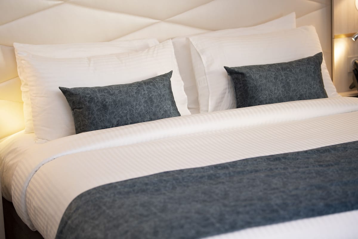 Junior-Suite | 1 Schlafzimmer, Minibar, Zimmersafe, Schreibtisch