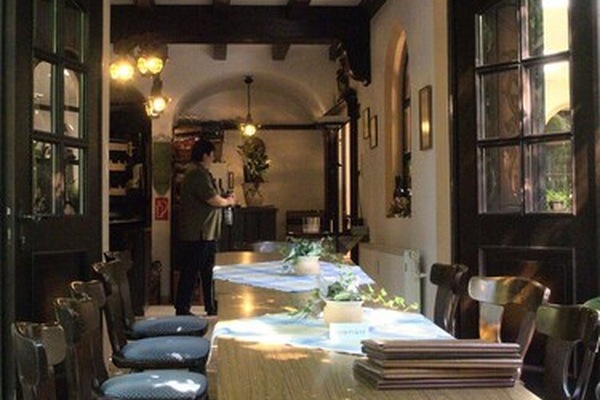 Déjeuner continental gratuit