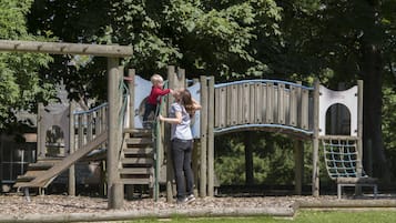 Children’s play area – outdoor