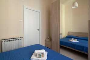 Soundproofing, cribs/infant beds, free WiFi, bed sheets - Rent Rooms La Spezia (La Spezia)