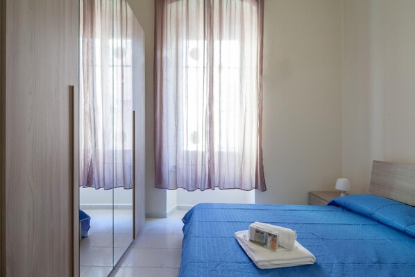 Soundproofing, cribs/infant beds, free WiFi, bed sheets