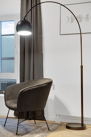 Living area - Modern Three-bedroom Apartment Next to Royal Arena and Copenhagen Airport (Copenhagen)