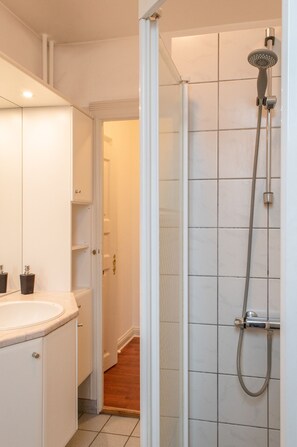 Leilighet, 3 soverom, kjøleskap | Bad | Kombinert dusj/badekar, hårføner og håndklær