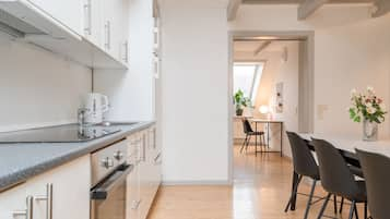 Appartement, 2 slaapkamers, koelkast | Woonkamer