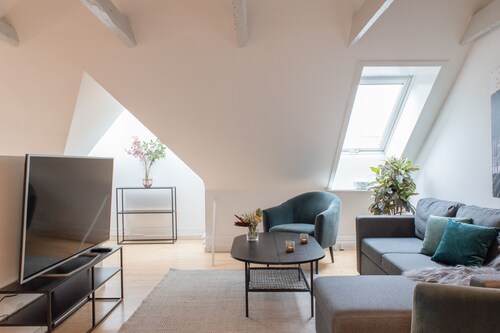 Sanders Canal - Chic 2-bdr Apt in Arhus Center