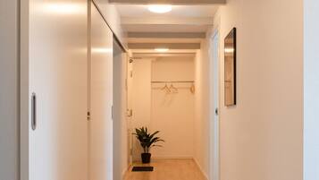 Apartment, 2 Bedrooms, Refrigerator | Hallway
