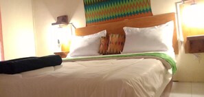 Standard Double Room, 1 Queen Bed | Egyptian cotton sheets, premium bedding, free WiFi - Angin Mamiri Rinjani Cottages And Resto (Bayan)