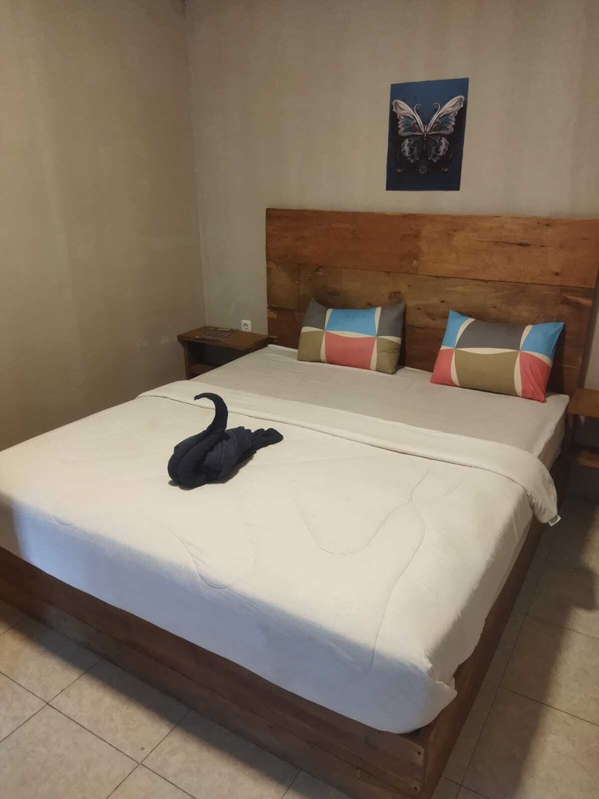 Standard Double Room, 1 Katil Ratu (Queen) | Cadar kapas Mesir, peralatan tempat tidur premium, Wi-fi percuma 