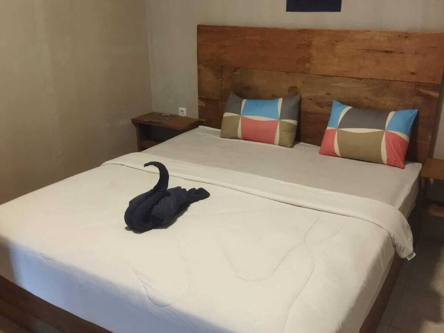 Habitació doble estàndard, 1 llit de matrimoni | Llençols de cotó egipci, roba de llit d'alta qualitat i wifi gratuïta