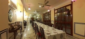 Restaurant - Raj Rajeshwari Haveli (Jaipur)