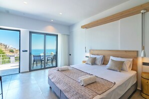 2 bedrooms, in-room safe, iron/ironing board, free WiFi