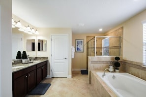 Bathroom - Vhc7809ha - Champions Gate Resort - 6 Bed 5.5 Baths Villa (Davenport)