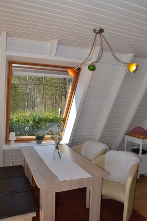 Dining - Idyllic Holiday Home in the Palatinate Forest (Gossersweiler-Stein)