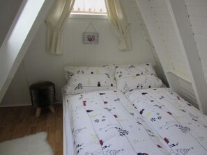 2 bedrooms, free WiFi, bed sheets