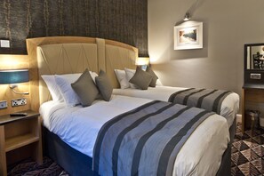 双人房或双床房 | 熨斗/熨衣板、免费 WiFi、床单