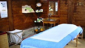 Salle de soins pour les couples, soins du corps, aromathérapie