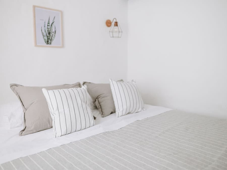 Dobbeltrom – standard | Sengetøy av topp kvalitet, dundyner og senger med overmadrass