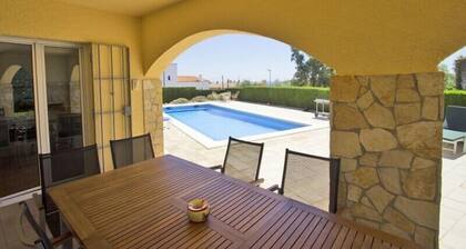 Club Villamar - Beautiful villa at just 1000m from the beach of Playa d’Aro.
