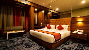 1 bedroom, minibar, in-room safe, blackout curtains