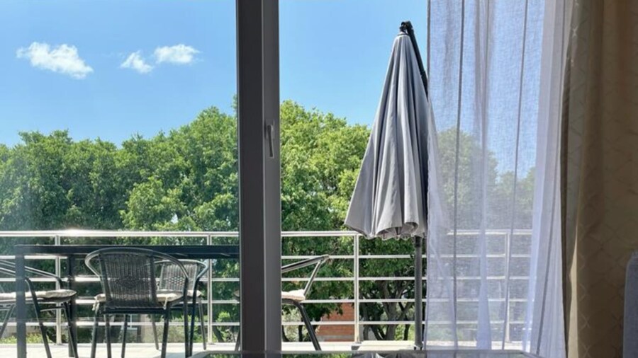 Lemon Tree Apartments