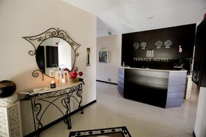 Reception - Check-in TERRACE Hotel (Baku)