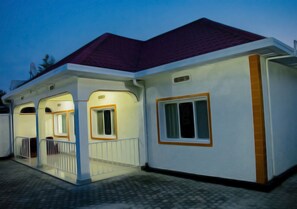 Exterior - Orion's Beautiful Home (Kigali) (Kacyiru)