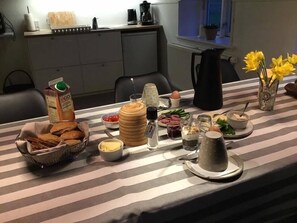 Daily local cuisine breakfast for a fee - Agerfeld Gl Skole (Holstebro)