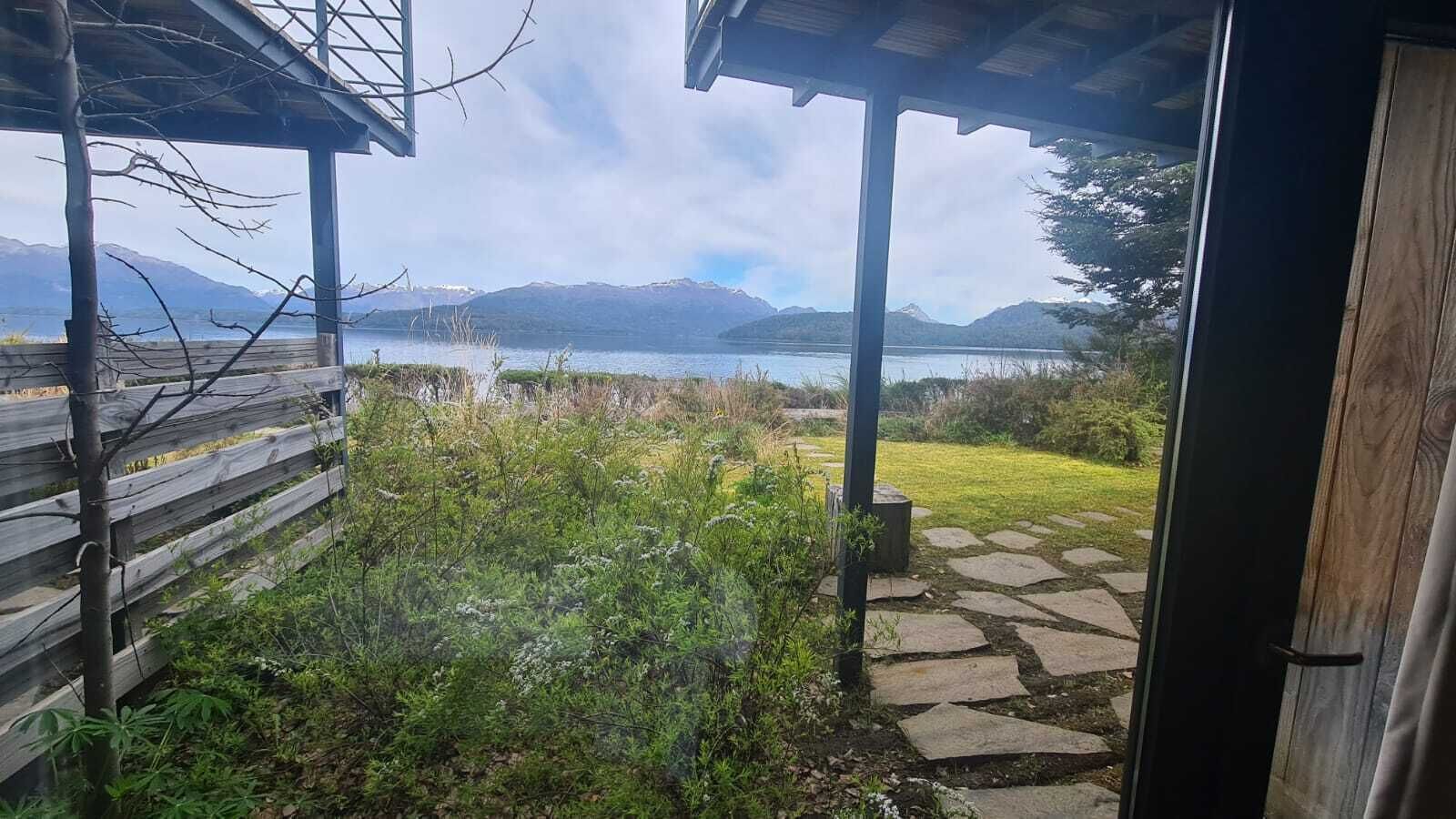 コンフォート アパートメント | 高級寝具、羽毛の掛け布団、セーフティボックス (室内)、ベビーベッド (無料)