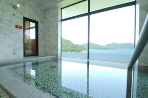 Hot springs - Goto Islands Resort Hotel Margherita Narao (Shinkamigoto)