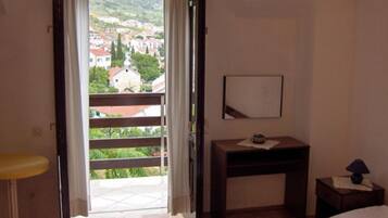 Studio Apartment with Balcony (A3) | Balcony