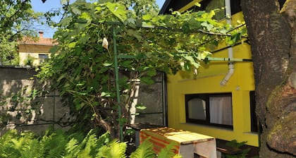 Bungalow familiar apartamento SABINA con jardín, aire acondicionado gratuito, Wi-Fi y estacionamiento