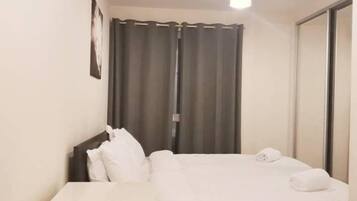 2 habitaciones, tabla de planchar con plancha y wifi gratis