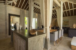 Villa (1 Bedroom) | Living room - Luxury 4 Bedroom Villa With Private Pool, Bali Villa 2006 (Kerobokan)