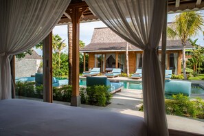 Pool - Luxury 4 Bedroom Villa With Private Pool, Bali Villa 2006 (Kerobokan)