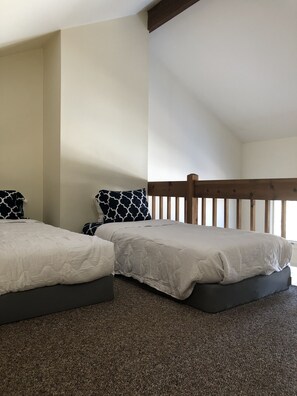 2 chambres, fer et planche à repasser, Wi-Fi, literie fournie