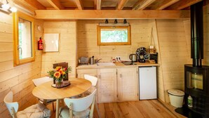 Tree House (Artemis) | Living area - Domaine Roccas (Port-Sainte-Marie)