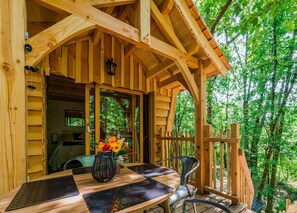 Tree House (Artemis) | Terrace/patio