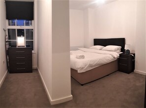 شقة | 2 عدّة غرف نوم ومكواة/لوح كي وواي فاي مجانًا