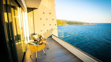 Appartement Familial, 2 chambres, cuisine, vue plage | Terrasse/Patio