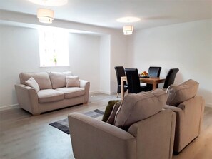 Apartment, 2 Bedrooms | Living room | 26-inch flat-screen TV with digital channels, TV - Riverside 5 (Maidstone)