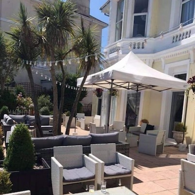Nethway Hotel