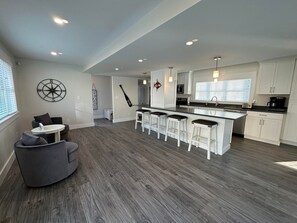 Interior - The Pioneer - York Beachfront living (York)